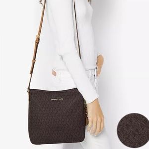 Michael Kors Jet Set Travel Large Messenger